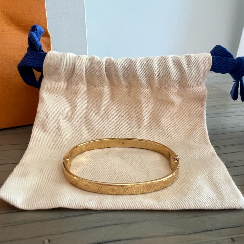 Louis Vuitton Nanogram Bracelet - Picture 3 of 15